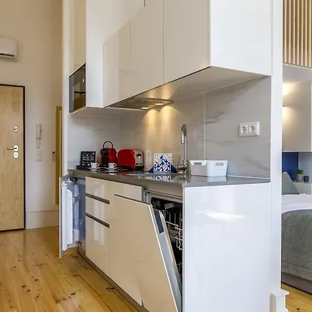 Insitu Living - Blue Mesanine Apartment
