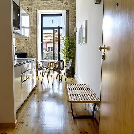Insitu Living - Blue Mesanine Apartment Porto
